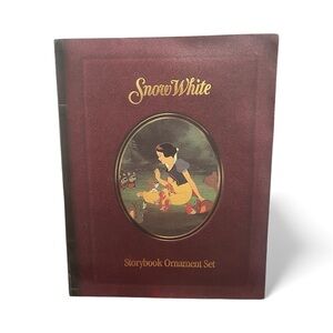 Vintage Disney SnowWhite Storybook Ornament 8 Piece Set (Rare & Retired)